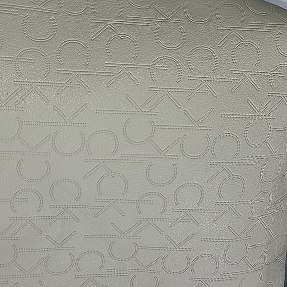 Calvin Klein Revsibe Tote Bag - Picture 3 of 9